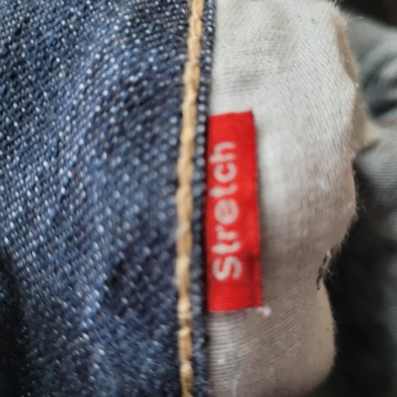 Guess Jeans - Crop- Excellent Condition - Size 27 - Picture 11 of 13